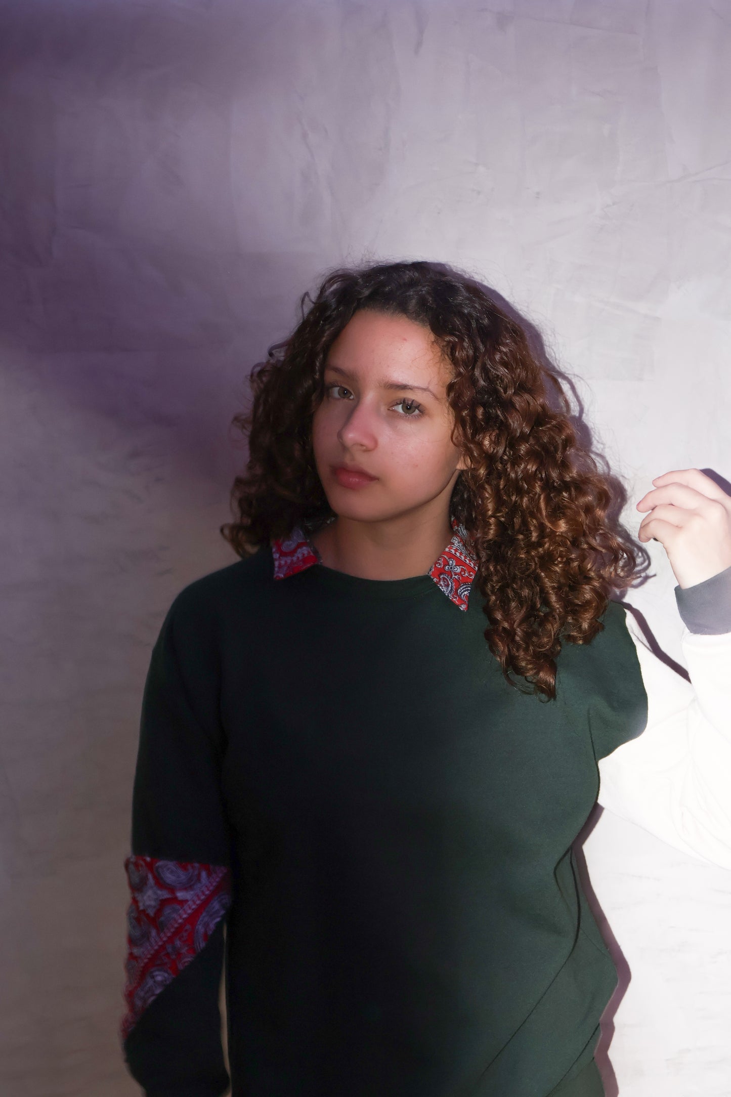 Paliacate neck pull over